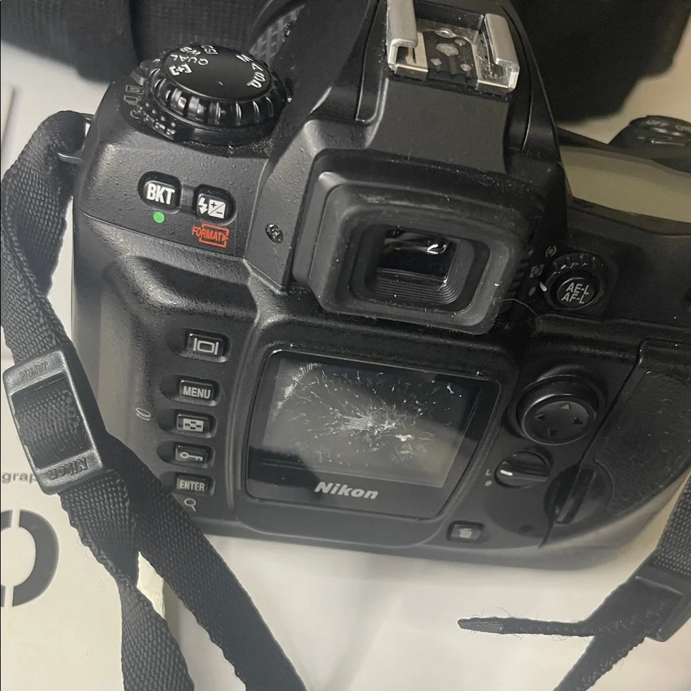 Nikon‎ D100 Digital Camera with Black Accessories Kit